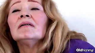 Czech amateur granny seduces and fucks a young guy patiently